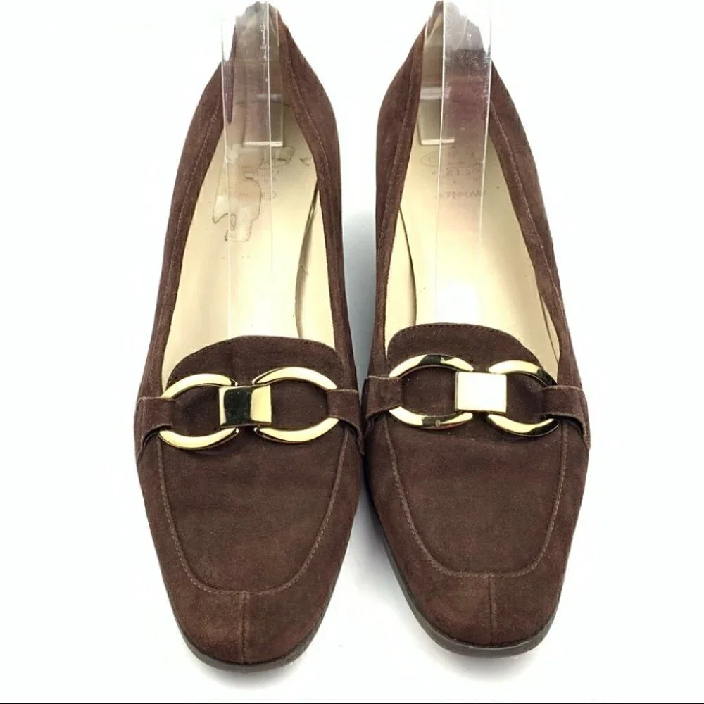 Circa Joan & david heels 8.5 Cjnadina brown suede
